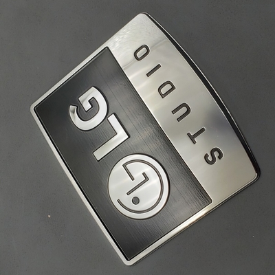 Logo métallique nickel électroplaqué écologique Logo personnalisé pour la marque professionnelle