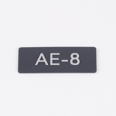 Emballage Impression Logos métalliques en aluminium Durable et personnalisé pour la personnalisation