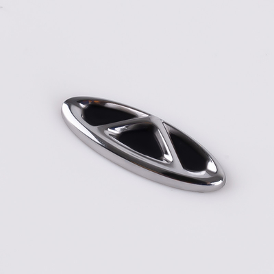 Étiquettes métalliques automobiles en argent nickel personnalisées et produites