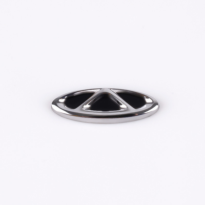 Étiquettes métalliques automobiles en argent nickel personnalisées et produites