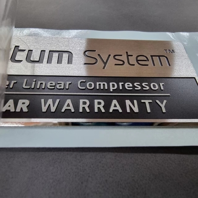 Personnalisation professionnelle des logos en aluminium métallique