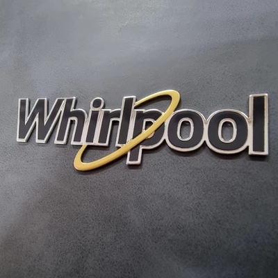Personnalisation professionnelle des logos métalliques Logo personnalisé et production d'aluminium par OEM