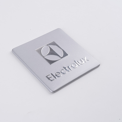 Vente directe de logos professionnels en métal nickel électroformé pour l'installation OEM